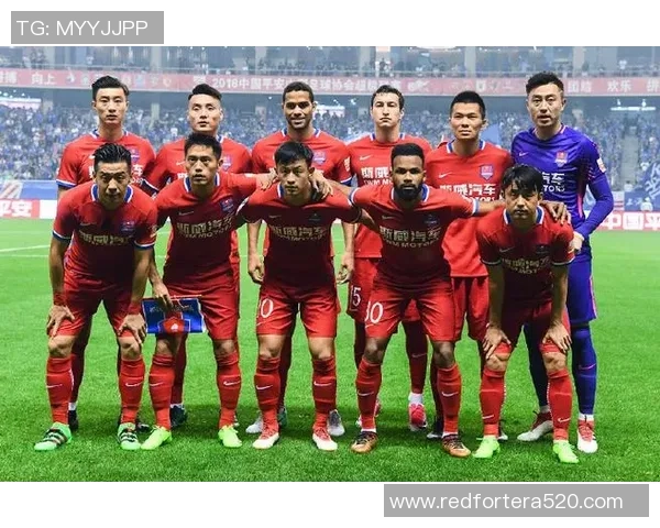 武汉足球队与重庆足球队的速度较量赛后分析与总结